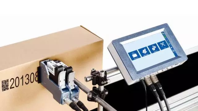 E125貼標(biāo)噴碼應(yīng)用:即噴即貼 解決方案